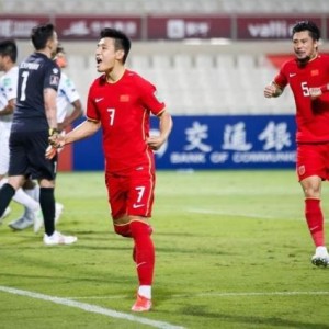 中叙战武磊冲击7大纪录 赛后与国足一同回上海