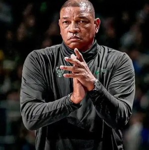 世界杯手机直播app下载入口-里弗斯卸任雄鹿主帅，常规赛32胜50负无缘季后赛|NBA|名人堂|Shams|奥斯汀-里弗斯|密尔沃基雄鹿队_新浪体育_新浪新闻